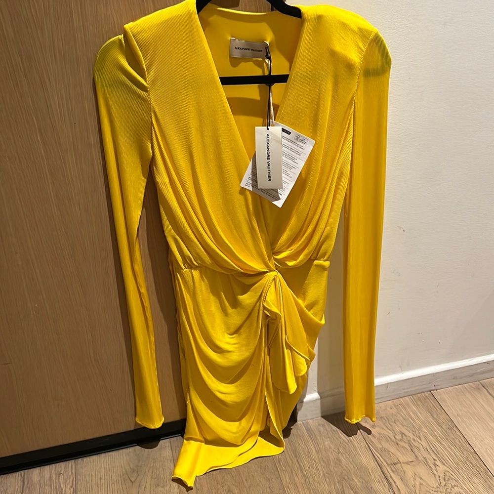 Perfect condition Alexandre vauhtier mini yellow dress size 38 never worn